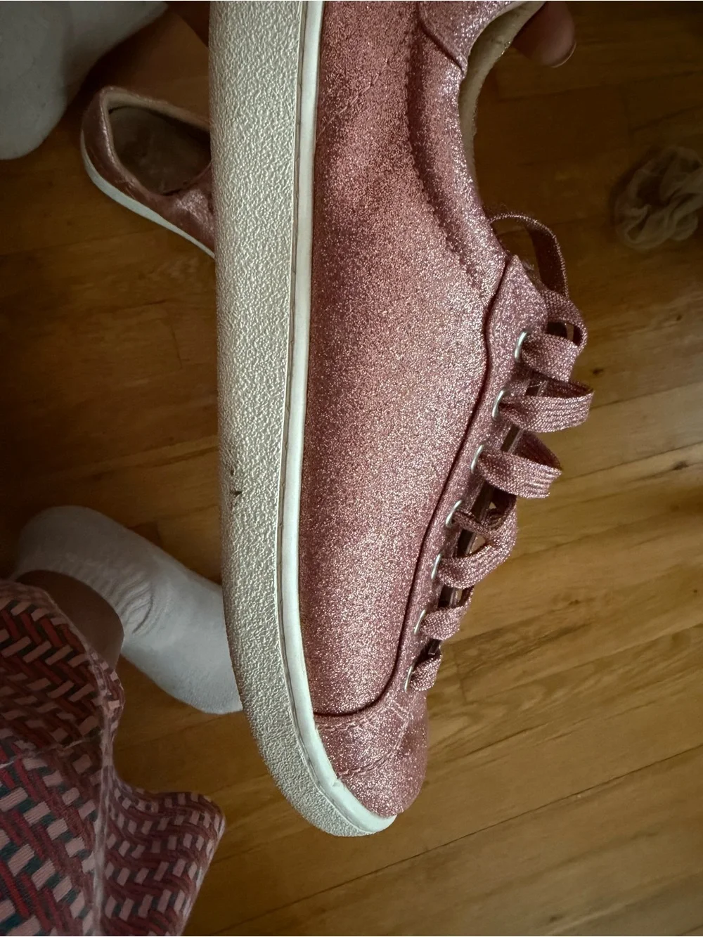 UGG shimmery rose